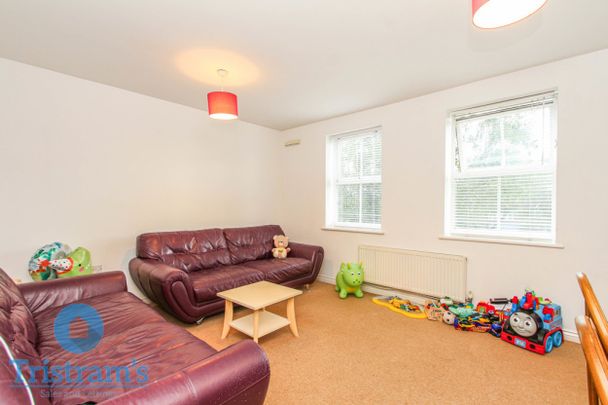 2 bed Apartment for Rent - Photo 1