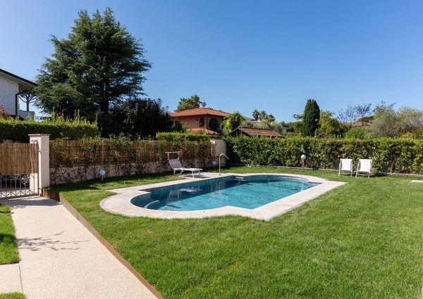 via Pietro neni, 7, Forte dei Marmi, Tuscany 55042