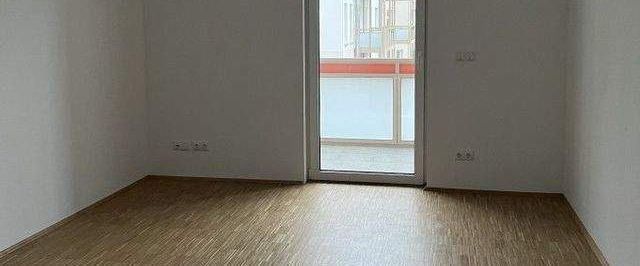 Willkommen im modernen Erstbezug! Perfekter Zuschnitt, EBK, schöner Balkon und Lift! - Photo 1