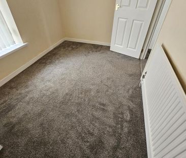 3 bedroom end of terrace house to rent - Photo 5