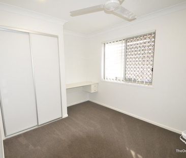 VERY NEW 3 BED TOWNHOUSE FOR RENT (Break Lease) - Photo 2