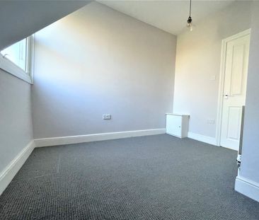 A 2 Bedroom Apartment Instruction to Let in Bexhill-on-Sea - Photo 3