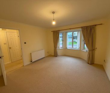 4 bedroom detached house to rent - Photo 2