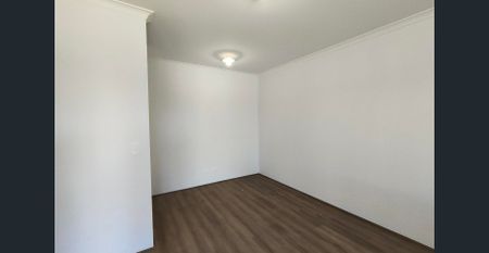 Lock and leave - Photo 3