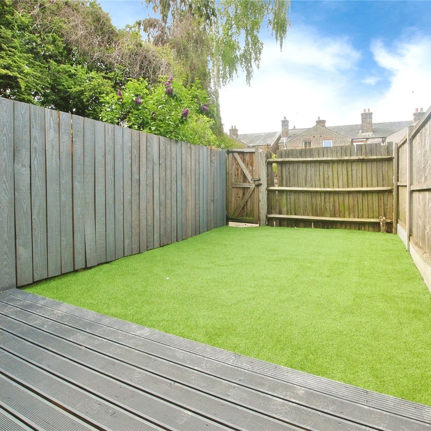 4 bedroom house to rent - Photo 1