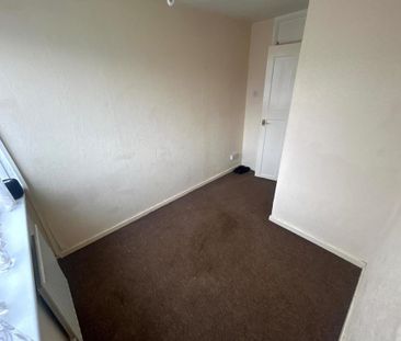 3 bedroom property to rent - Photo 3