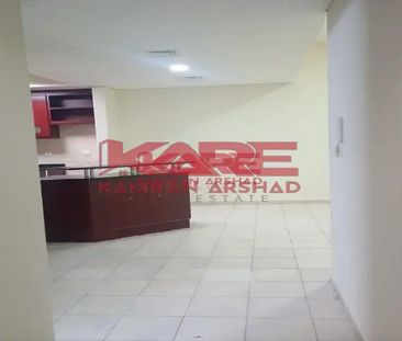 Large 1 Bedroom up to 4 Chqs Close to Metro - Photo 3