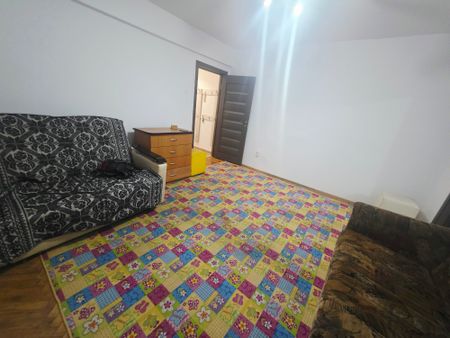 Inchiriere Apartament 2 Camere Centrul Civic zona Afi - Photo 4