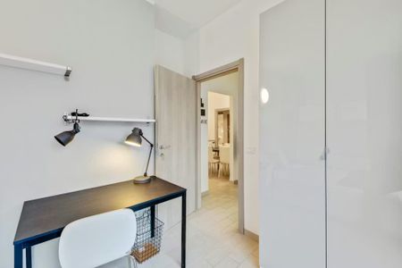 Via Antonio Fogazzaro, Milan, Lombardy 20135 - Photo 2