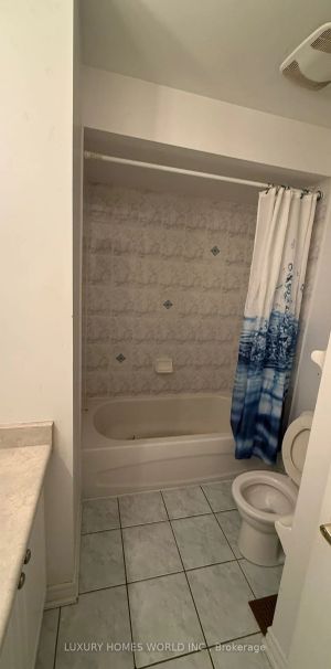 38 Glacier Crescent - Photo 1