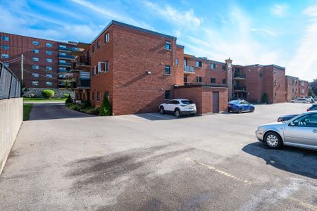 For Lease - 1212 Fennell Avenue Unit# 303, Hamilton, Ontario - Photo 4