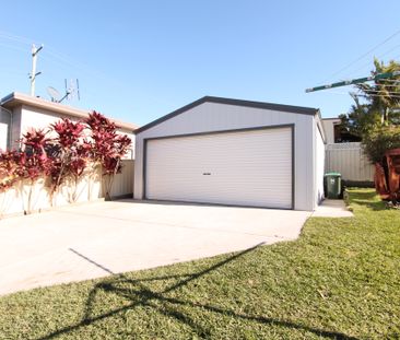 Beautiful Modern Home - Photo 6