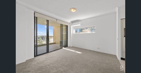 Panoramic City & River Views - Walk to Howard Smith Wharves! - Photo 2