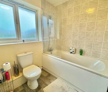 Filby Close - Photo 3