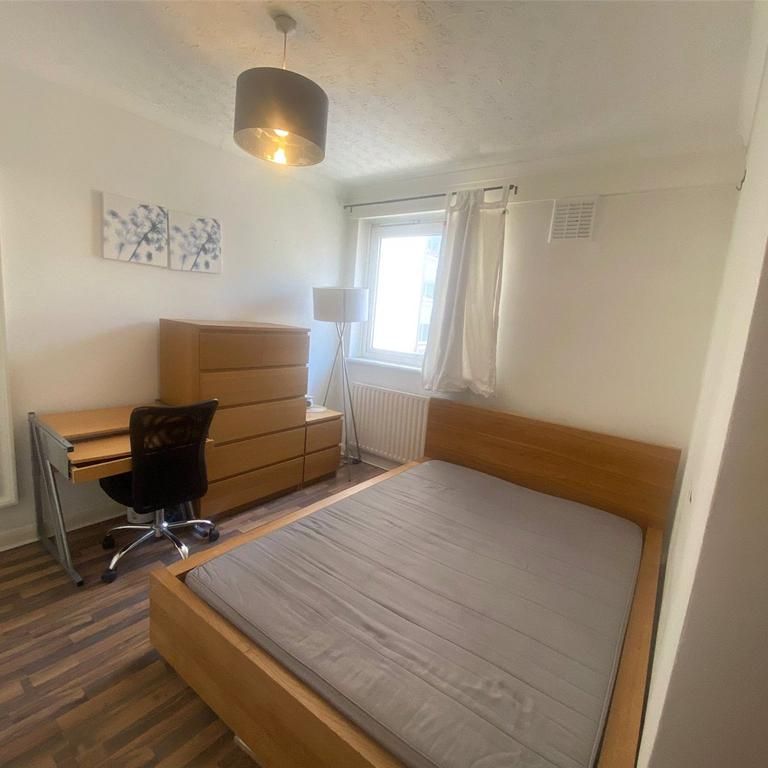 5 bedroom property to rent - Photo 1