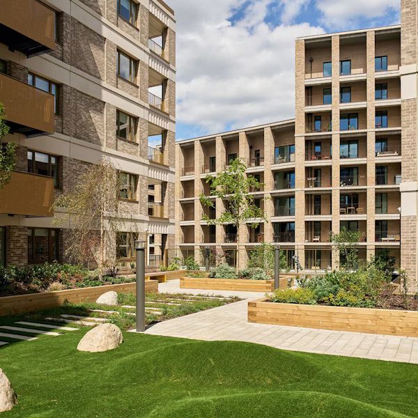 3 bedroom apartment - Photo 1