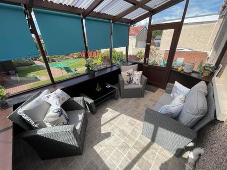 4 bedroom bungalow to rent - Photo 5