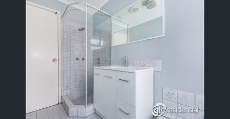 36 Broadwater Gardens, South Lake, WA 6164 - Photo 2