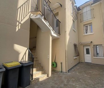 Joli F2 au sein d'une toute petite résidence - Photo 6