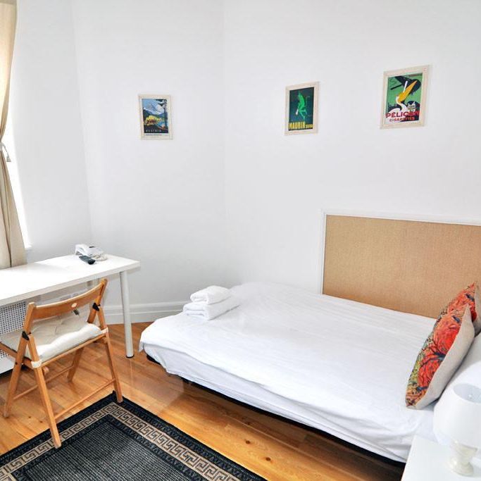 Studio to rent - Photo 1