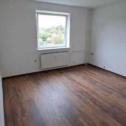 Schöne, frisch renovierte 1-Zimmer Wohnung zu vermieten - Photo 1
