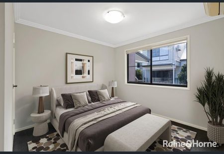 Modern 3-Bedroom Townhouse Available Now in Blacks Beach - Photo 5