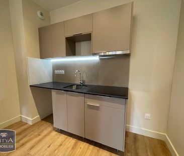 Location Appartement 2 pièces 42m² NARBONNE 11100 - Photo 3