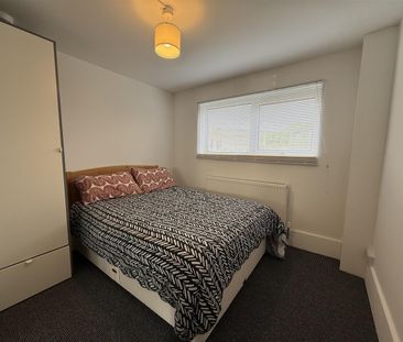 Wellington Street, Cardiff - Photo 2