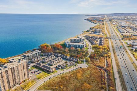 For Lease - 18 Lakefront Drive, Hamilton, Ontario - Photo 2