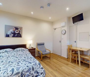 Studio to rent - Photo 4