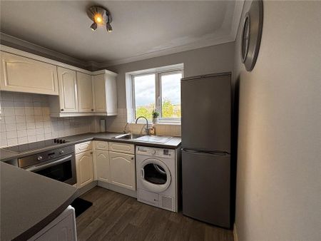 2 bedroom flat to rent - Photo 5