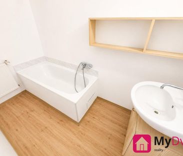 Pronájem bytu 2+kk 40 m2 - Fotografie 3