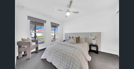 Charming Family Home in Craigieburn - Photo 3