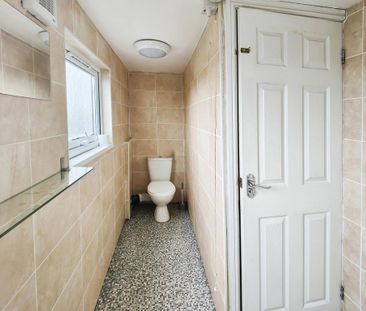 5 bedroom terraced house to rent - Photo 6