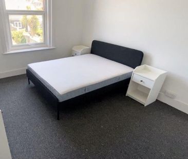 1 bedroom semi-detached house to rent - Photo 2