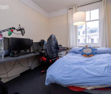 3 bedroom flat to rent - Photo 3