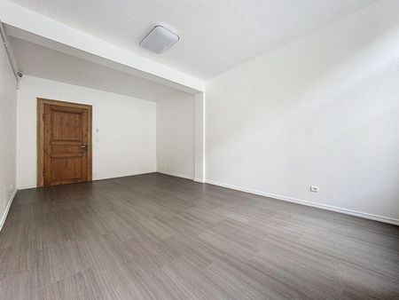 Location Appartement 3 pièces 83m² STRASBOURG 67000 - Photo 2