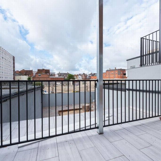2 bedroom apartment to rent - Photo 1