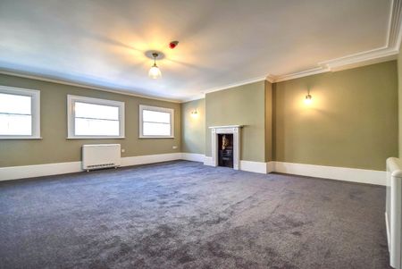 3 bedroom apartment to rent - Photo 4