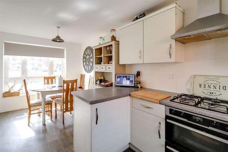 Bishops Cleeve, GL52 - Photo 5