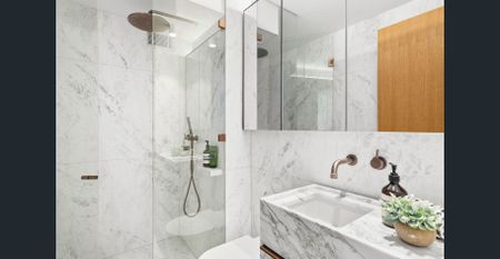 BOUTIQUE APARTMENT WITH DESIGNER FINISHES IN THE ROCKS | Furnished - Photo 5