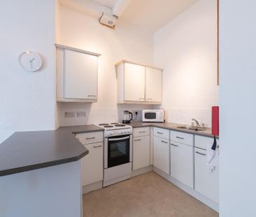 1 bedroom flat to rent - Photo 5