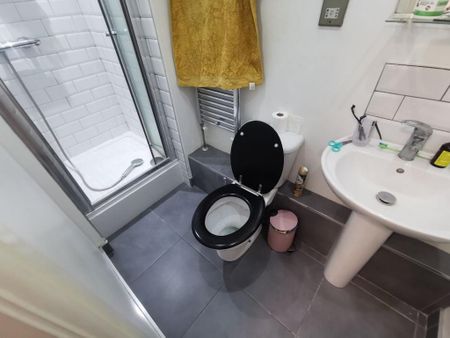 1 bedroom flat to rent - Photo 4