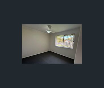 Family Home in Quiet Court Location - Photo 1