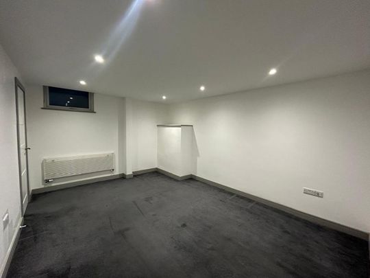 3 bedroom maisonette to rent - Photo 1