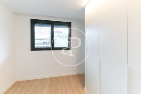 Luxury Flat for rent in Barcelona, Spain - Photo 2