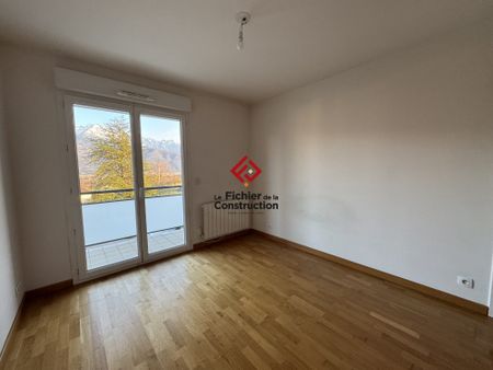 Location Appartement 3 pièces 66m² ST ISMIER 38330 - Photo 5