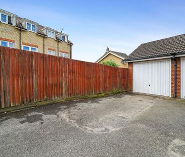 2 bedroom terraced house to rent - Photo 2