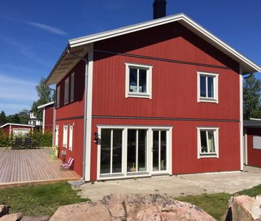 Modern Villa i Vallentuna/Täby Kyrkby - 4rok - tillsv - Foto 4