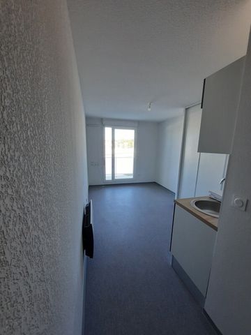 Location Appartement 1 pièce 18m² NIMES 30000 - Photo 4